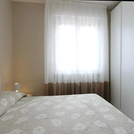 Daire Residenza Dei Pini Desenzano del Garda